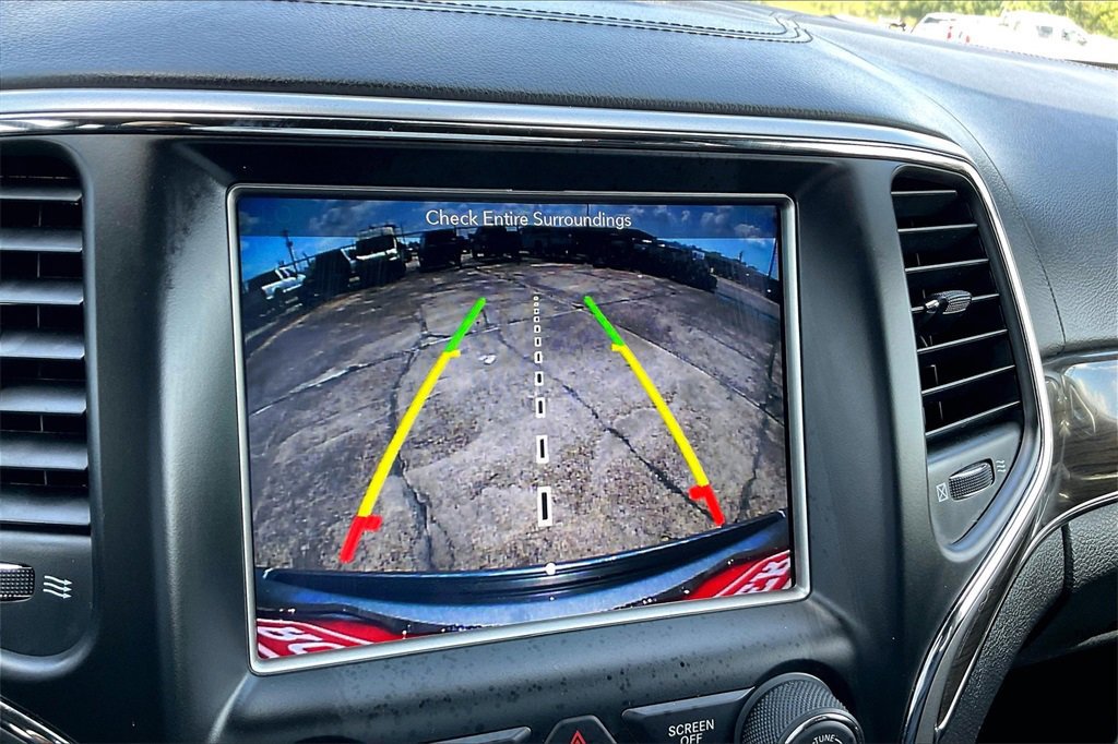 Used 2018 Jeep Grand Cherokee Overland image 13