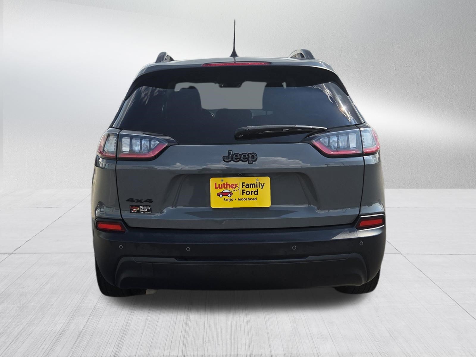 Used 2023 Jeep Cherokee Altitude Lux AWD/4WD image 6