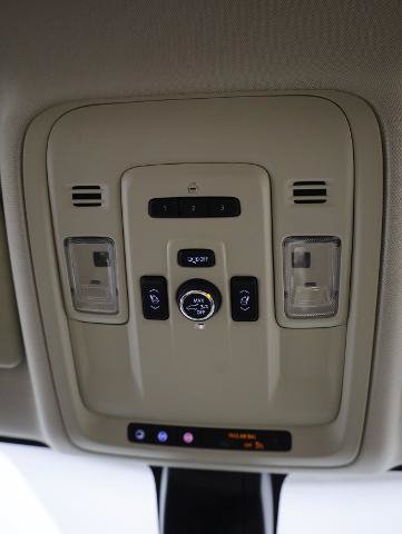 Used 2021 GMC Yukon XL Denali AWD/4WD image 23