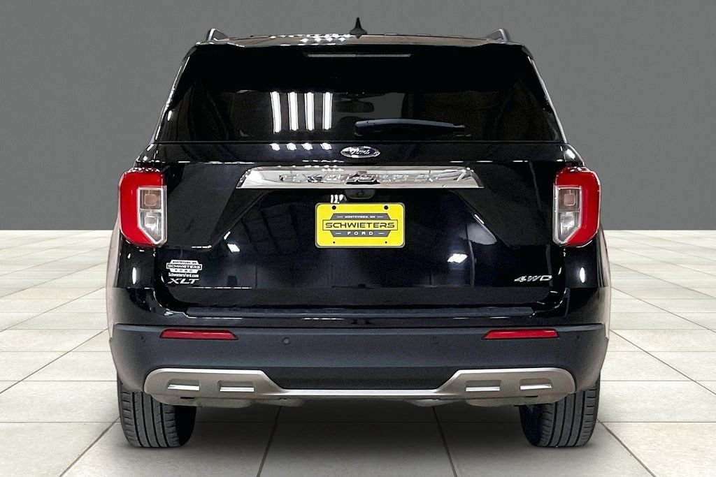 Certified 2023 Ford Explorer XLT w/ Equipment Group 202A AWD/4WD image 4