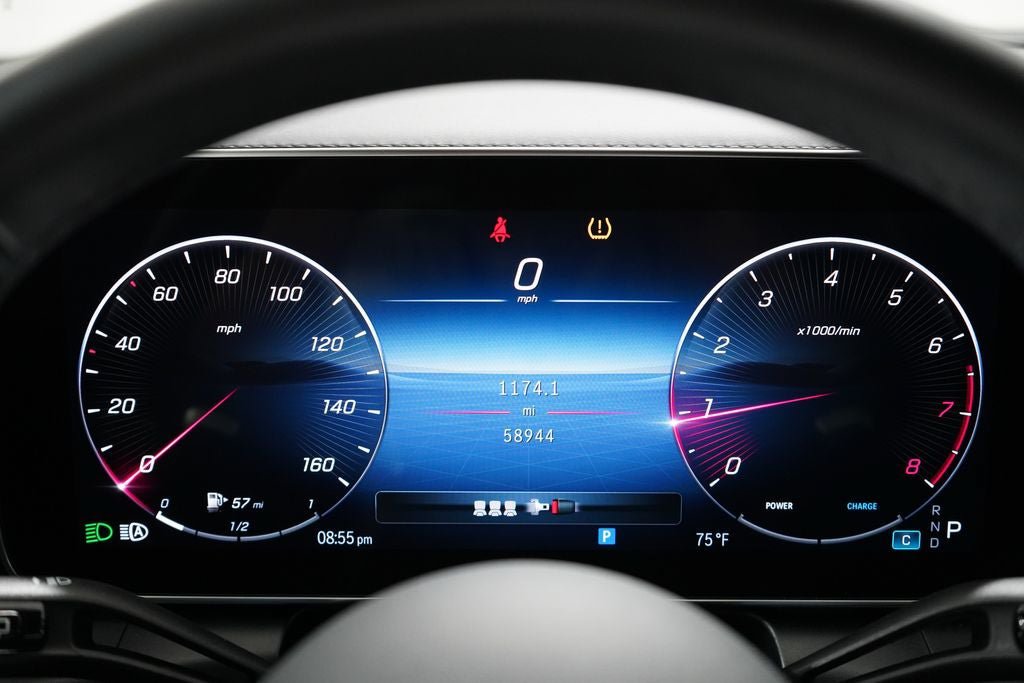 Used 2024 Mercedes-Benz GLC 300 4MATIC w/ AMG Line image 16