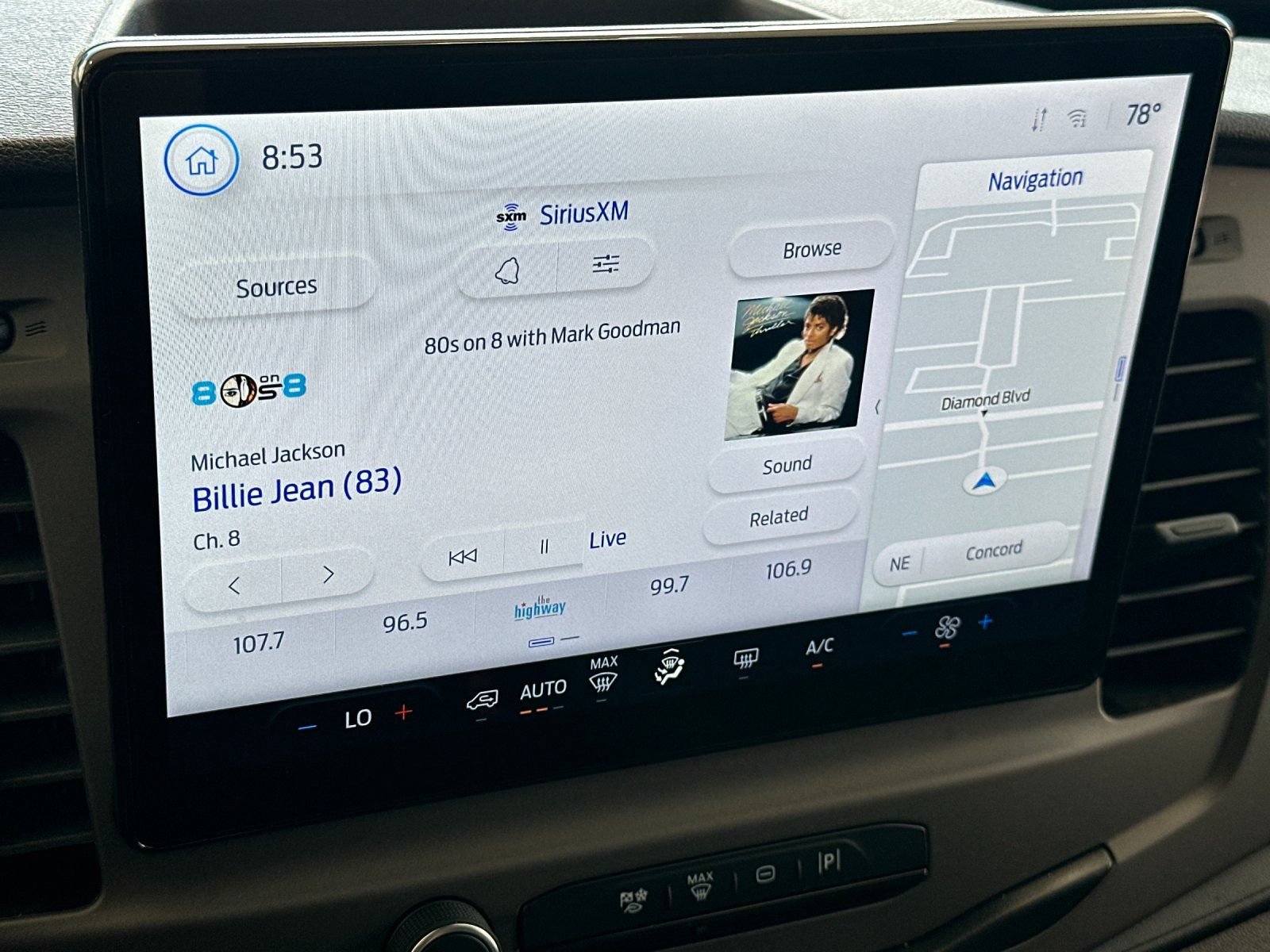 Certified 2022 Ford Transit 350 XLT RWD image 18