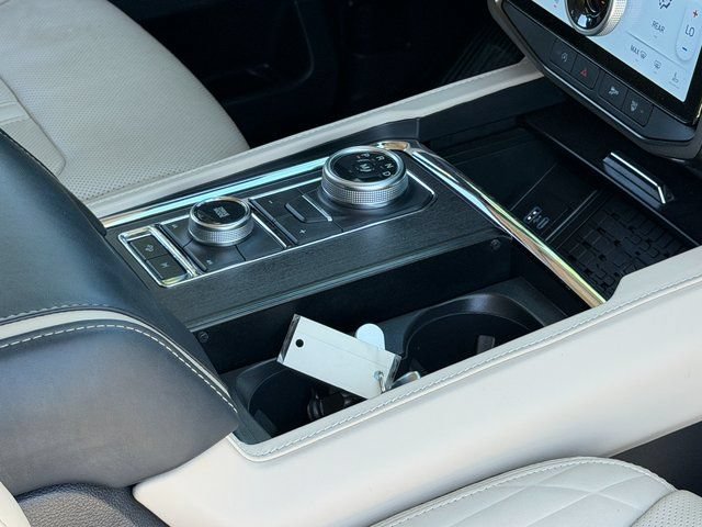 Certified 2023 Ford Expedition Platinum AWD/4WD image 36