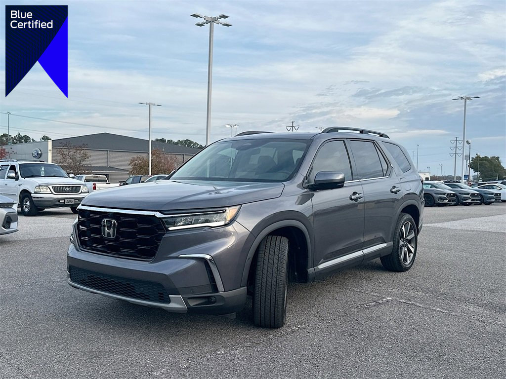 Used 2025 Honda Pilot Elite