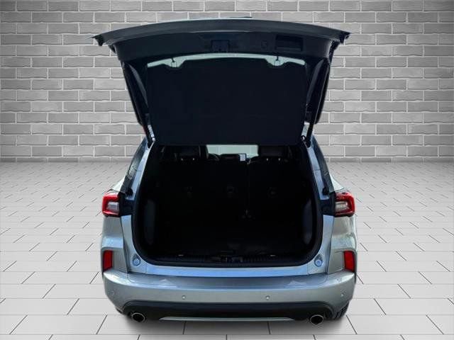 Certified 2023 Ford Escape ST-Line Select w/ Tech Pack #1 image 11