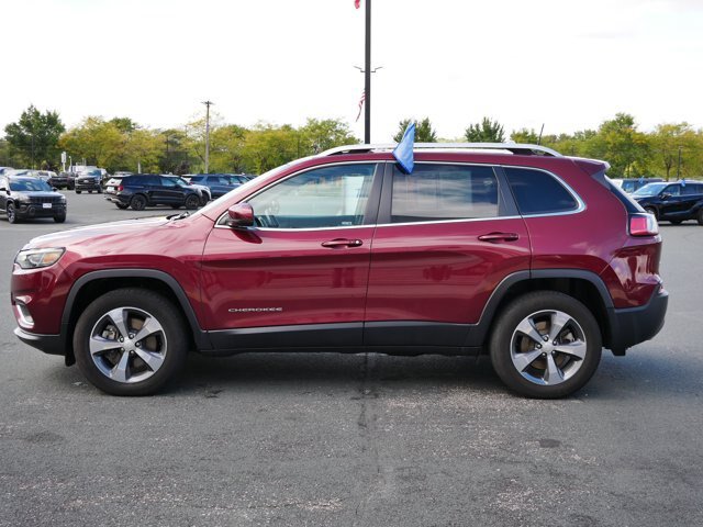Used 2019 Jeep Cherokee Limited w/ Luxury Group AWD/4WD image 5