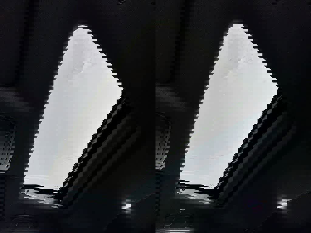 Used 2025 Honda CR-V Sport-L image 30