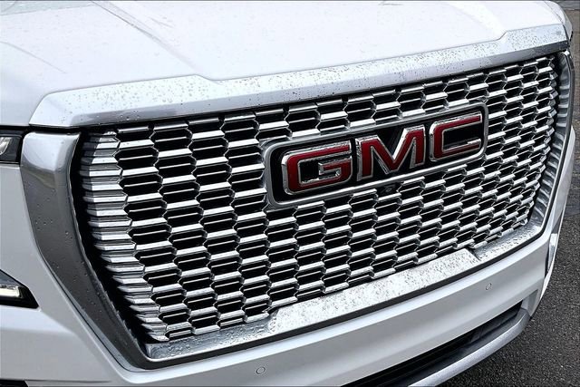 Used 2023 GMC Yukon XL Denali w/ LPO, Floor Liner Package image 29