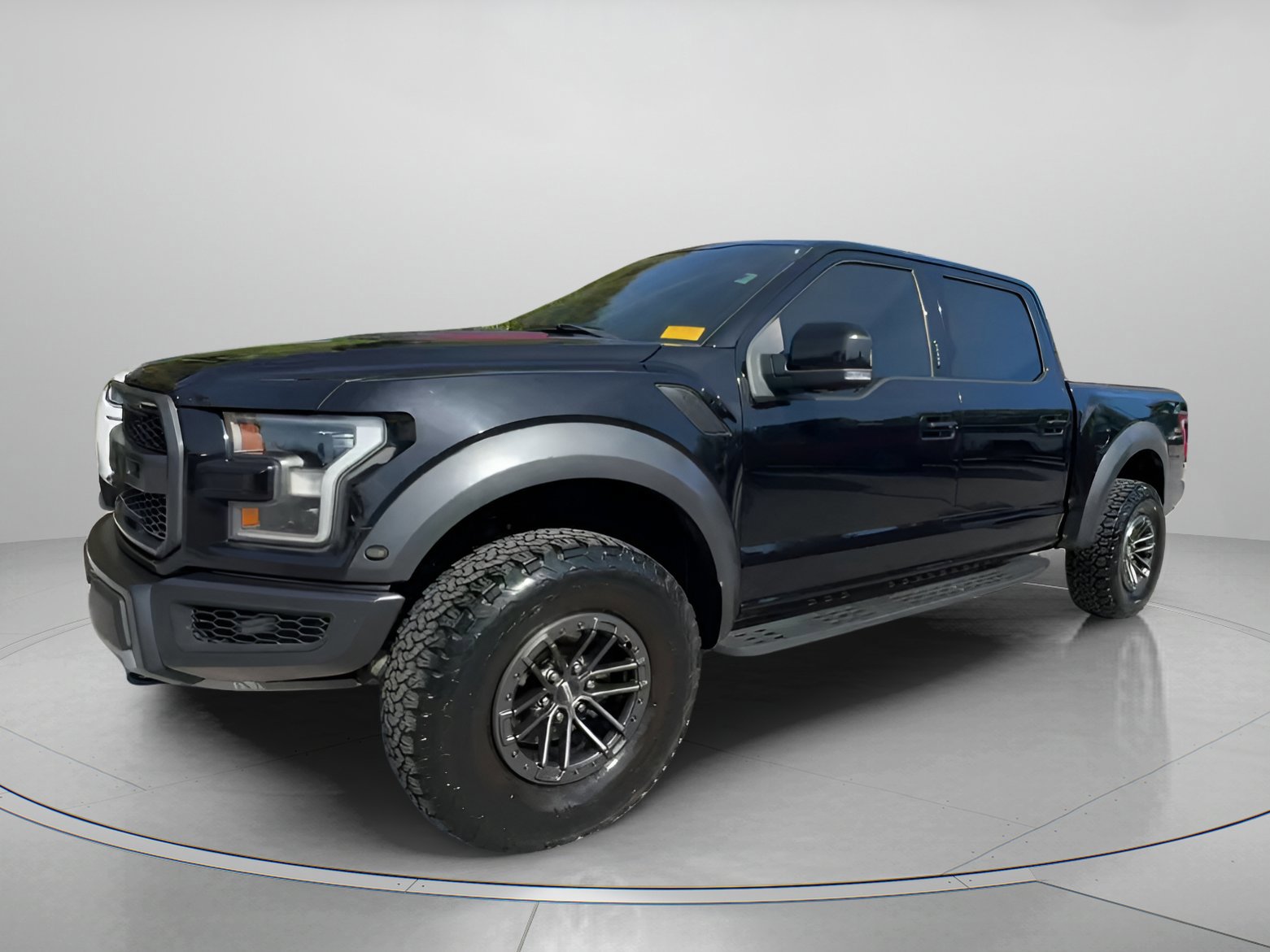 Certified 2020 Ford F150 Raptor w/ Equipment Group 802A Luxury image 4