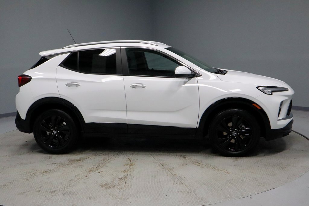 Used 2024 Buick Encore GX Sport Touring w/ Comfort Package image 13