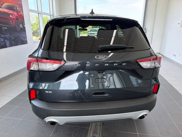 Certified 2022 Ford Escape SE w/ Convenience Package FWD image 4