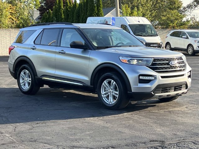 Certified 2020 Ford Explorer XLT w/ Equipment Group 202A AWD/4WD image 7