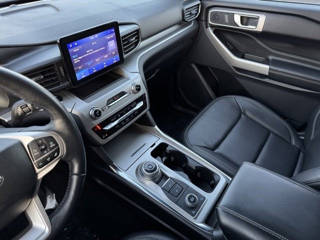 Certified 2022 Ford Explorer XLT w/ Equipment Group 202A image 21