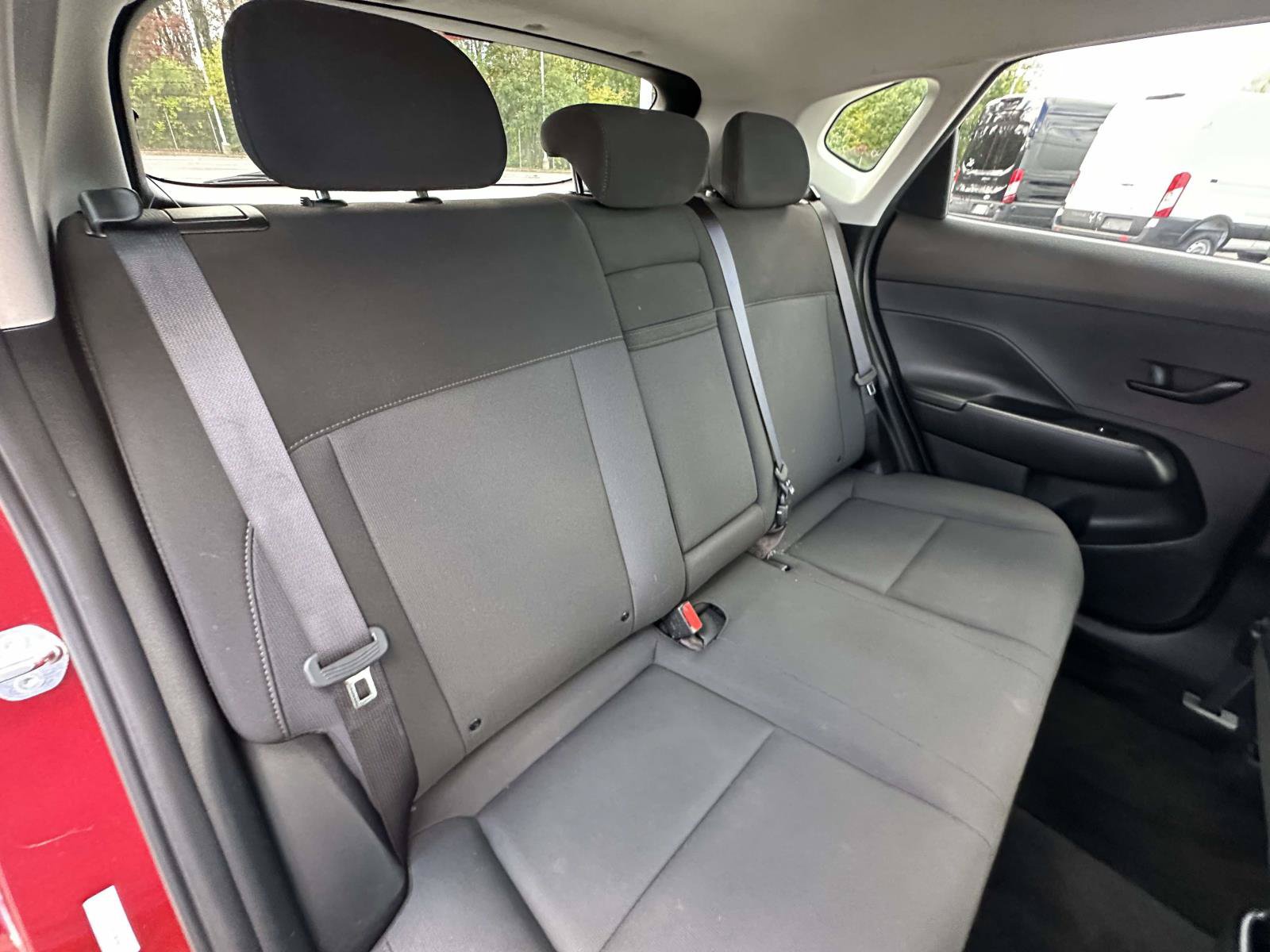 Used 2025 Hyundai Kona SEL AWD/4WD image 28