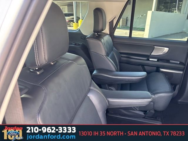 Certified 2025 Ford Expedition Max Platinum AWD/4WD image 13