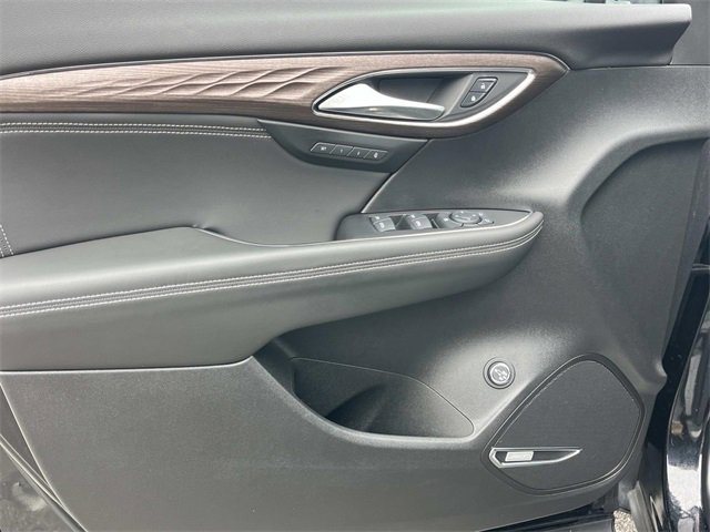 Used 2023 Buick Envision Avenir image 28