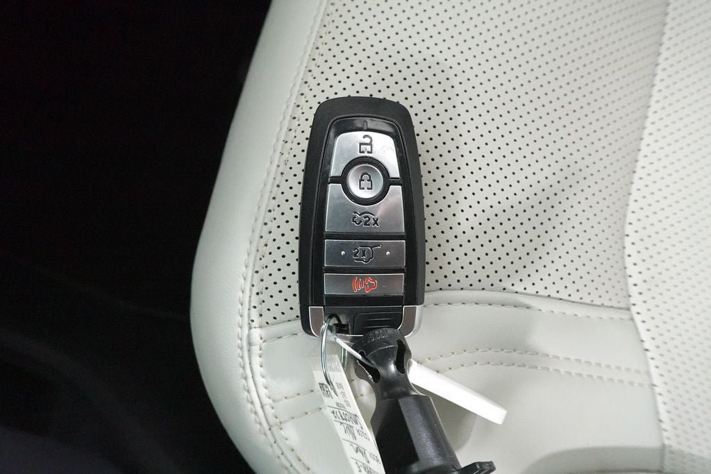 Certified 2025 Ford Mustang Mach-E Premium AWD/4WD image 24