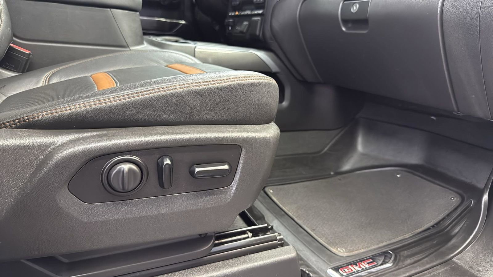 Used 2021 GMC Sierra 1500 AT4 w/ AT4 Preferred Package image 25