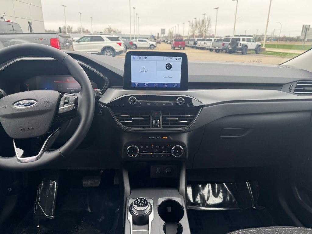 Certified 2023 Ford Escape Active AWD/4WD image 17