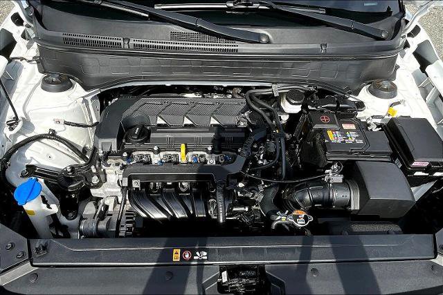 Used 2024 Hyundai Venue Limited image 15