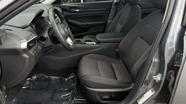 Used 2025 Nissan Altima 2.5 SV AWD/4WD image 40
