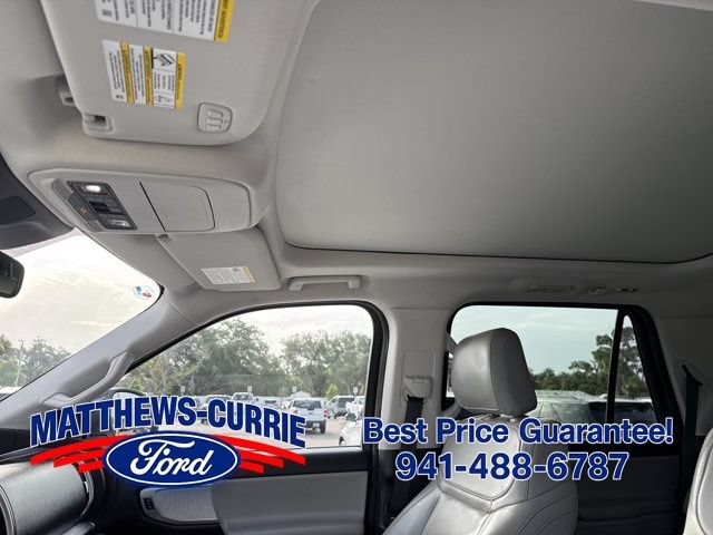 Certified 2025 Ford Expedition Active AWD/4WD image 11