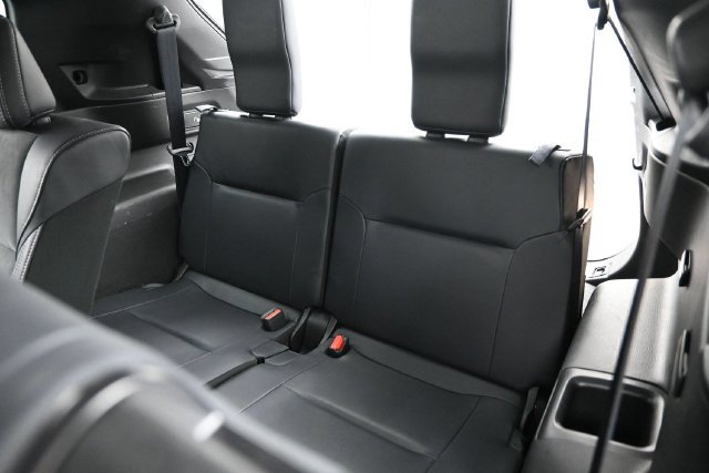 Used 2025 Mitsubishi Outlander SE FWD image 28