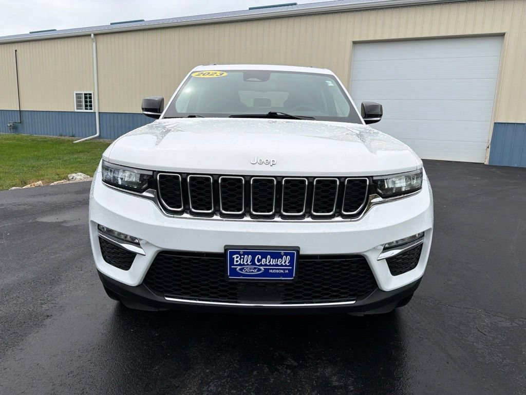Used 2023 Jeep Grand Cherokee Limited w/ MOPAR Finishing Package AWD/4WD image 9