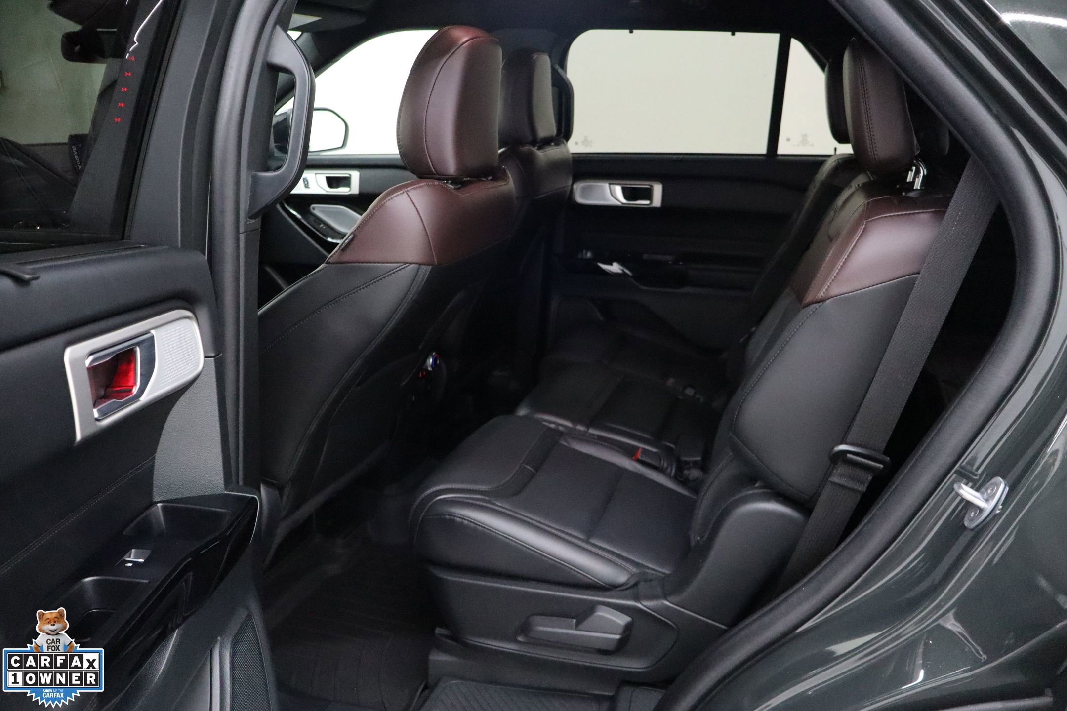 Certified 2023 Ford Explorer Platinum w/ Technology Package RWD image 23