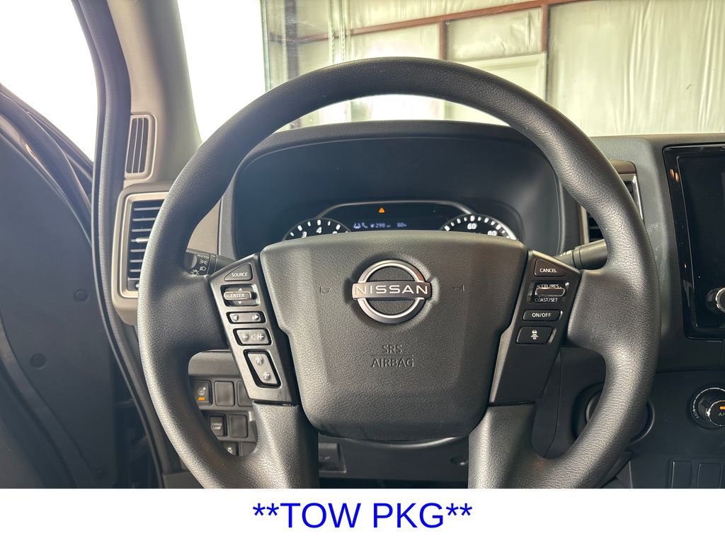 Used 2022 Nissan Frontier SV w/ Technology Package RWD image 10