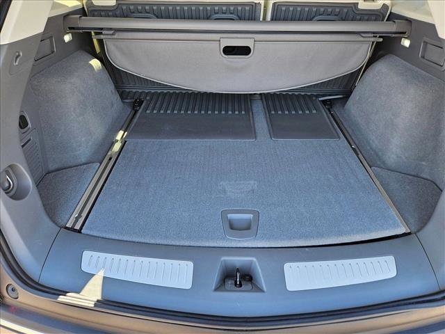 Used 2021 Cadillac XT5 Premium Luxury w/ LPO, Floor Liner Package image 6