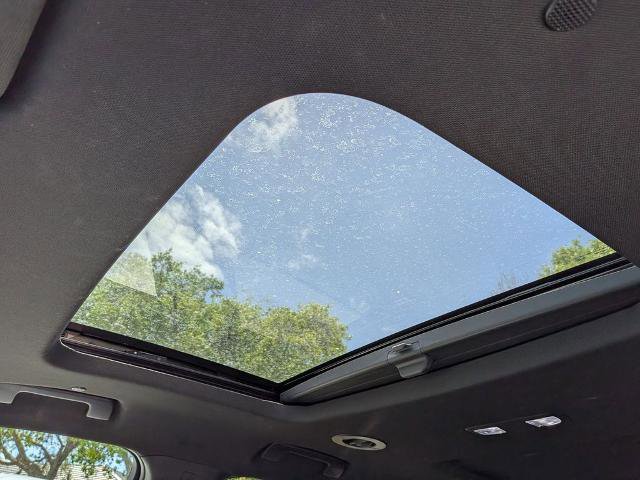 Used 2022 Chevrolet Traverse High Country image 19