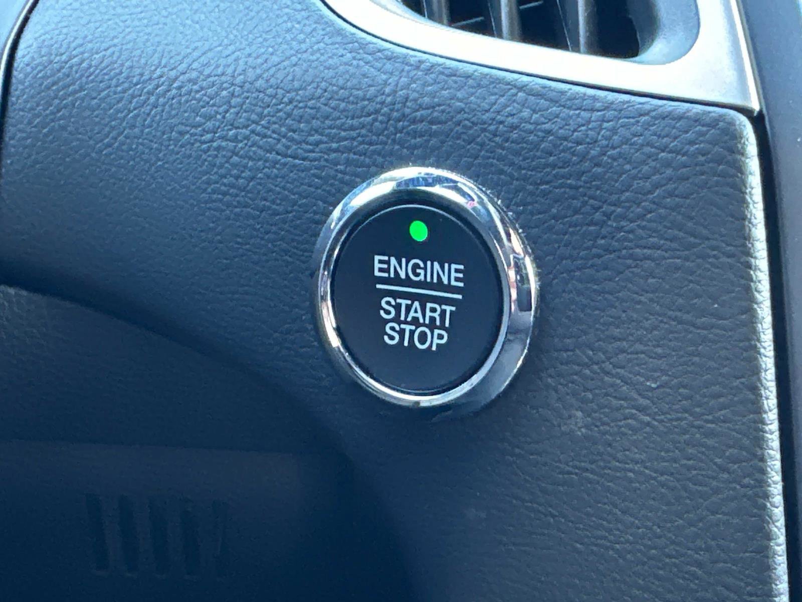 Certified 2022 Ford Edge ST-Line image 17