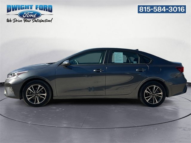 Used 2023 Kia Forte LXS w/ LXS Technology Package image 2