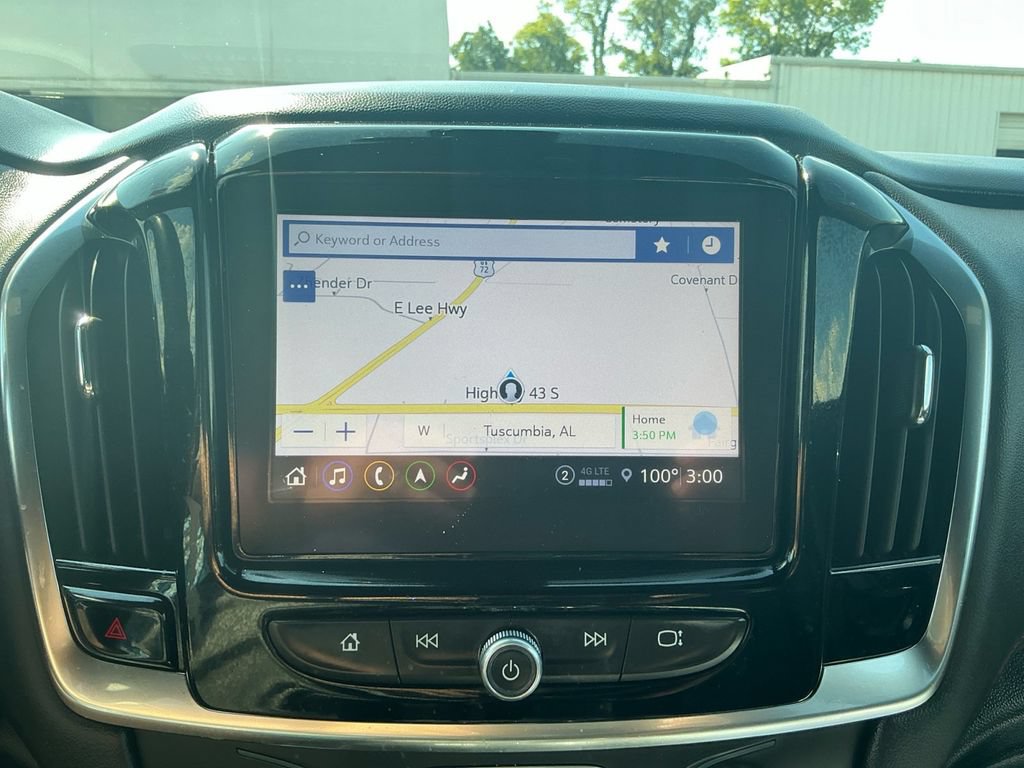 Used 2023 Chevrolet Traverse RS FWD image 26