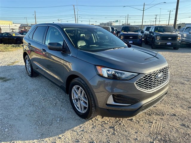 Certified 2023 Ford Edge SEL image 3