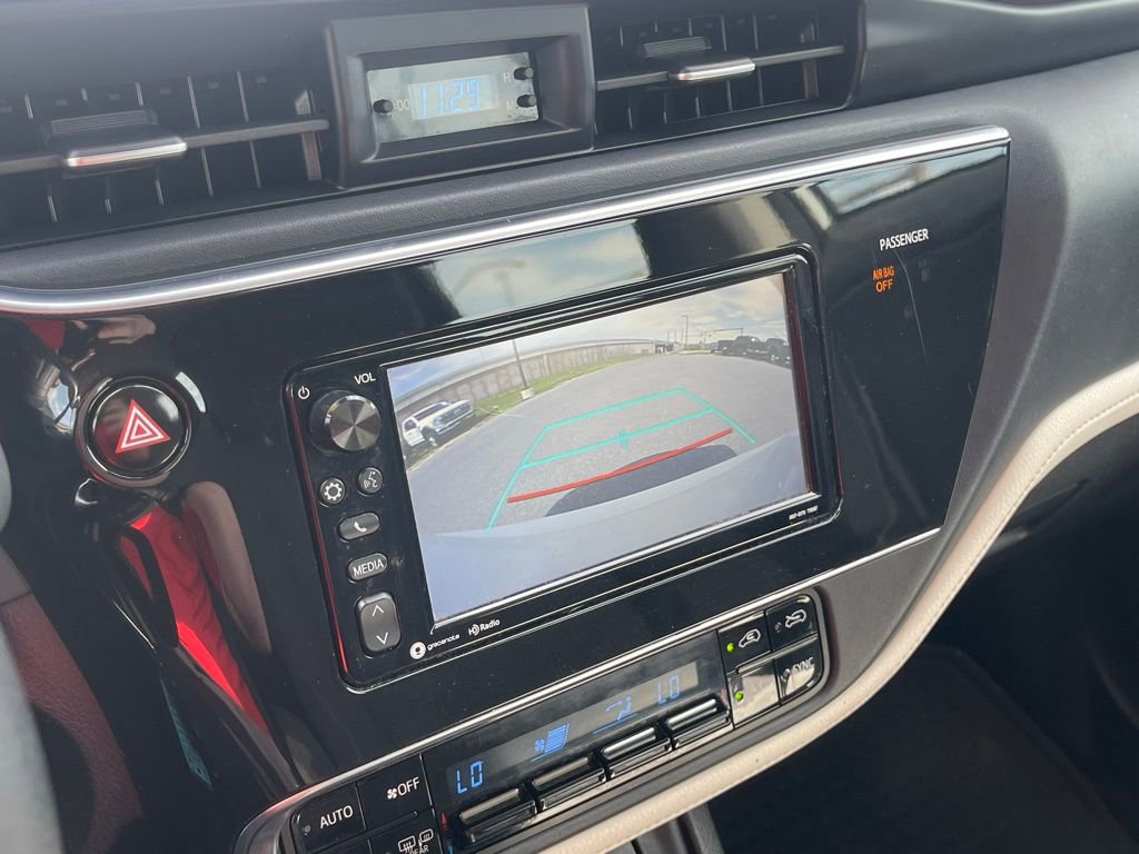 Used 2018 Toyota Corolla iM image 35
