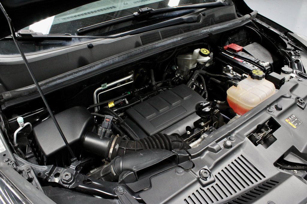 Used 2020 Chevrolet Trax LT w/ Redline Edition image 17