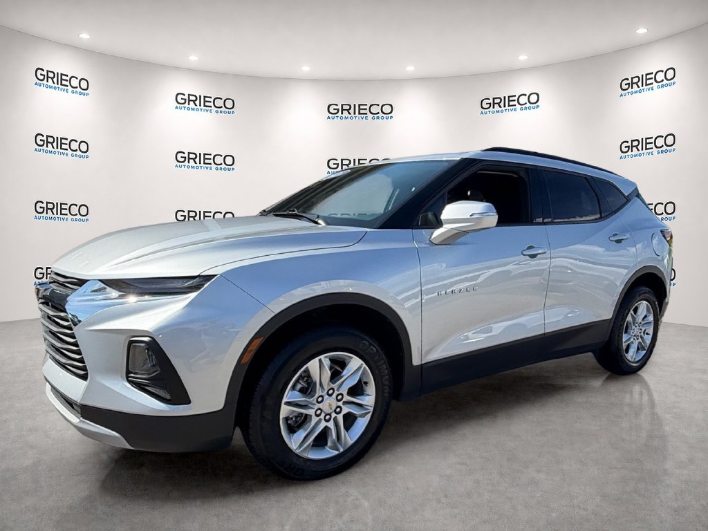 Used 2021 Chevrolet Blazer LT FWD image 3