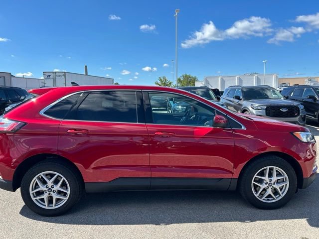 Certified 2022 Ford Edge SEL w/ Convenience Package AWD/4WD image 5