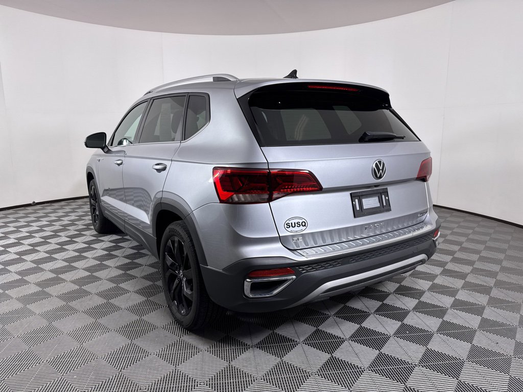 Used 2023 Volkswagen Taos SE image 3