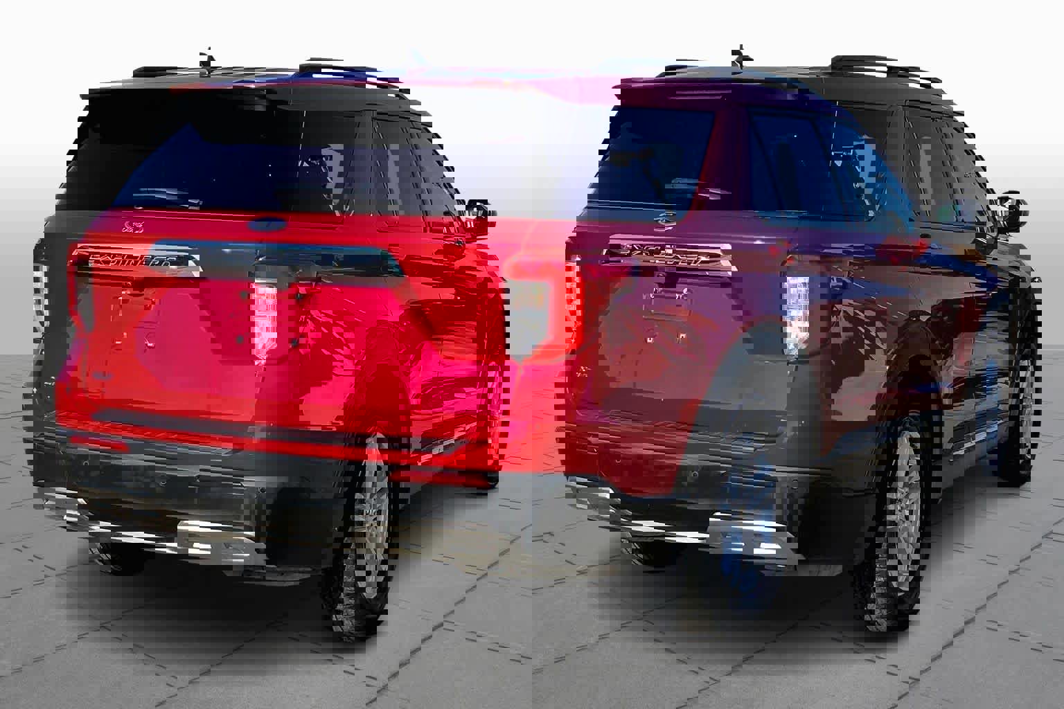 Certified 2021 Ford Explorer XLT w/ Equipment Group 202A image 12