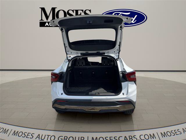 Used 2025 Chevrolet Trax ACTIV w/ Driver Confidence Package FWD image 9