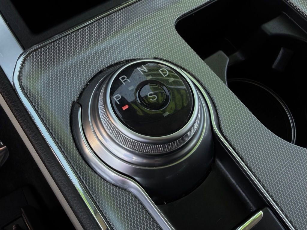 Certified 2022 Ford Edge Titanium w/ Equipment Group 301A image 27