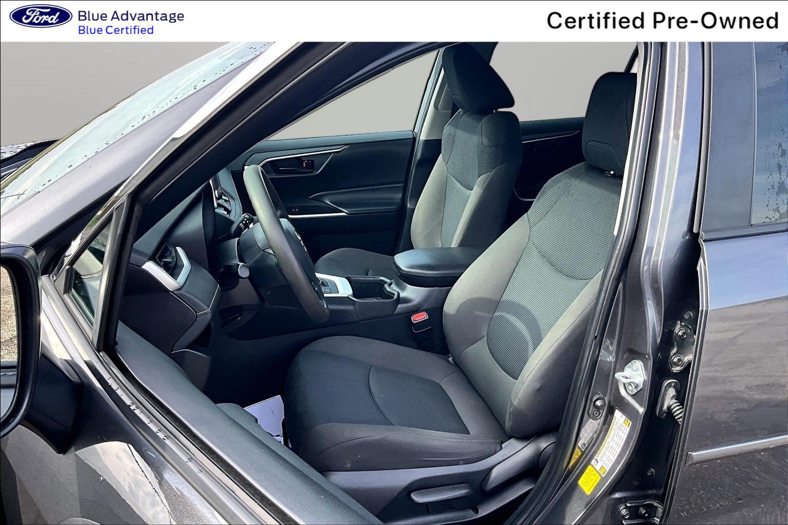 Used 2024 Toyota RAV4 LE AWD/4WD image 16