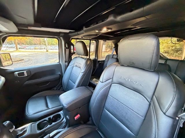 Used 2023 Jeep Wrangler Unlimited Sahara w/ Cold Weather Group image 16