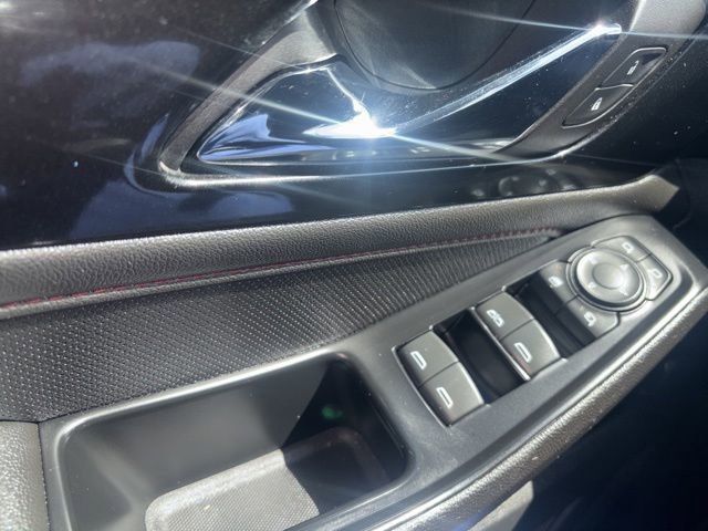 Used 2022 Chevrolet Traverse RS FWD image 25