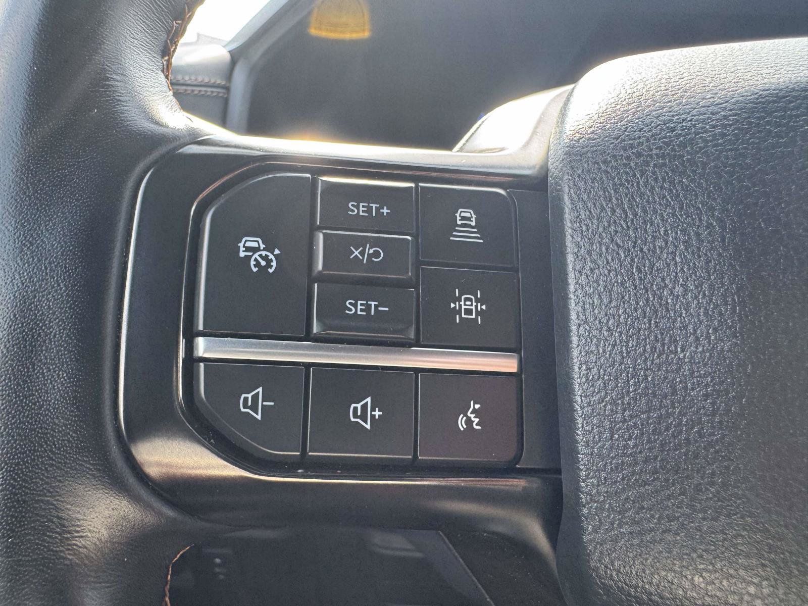 Certified 2024 Ford Expedition Platinum AWD/4WD image 35