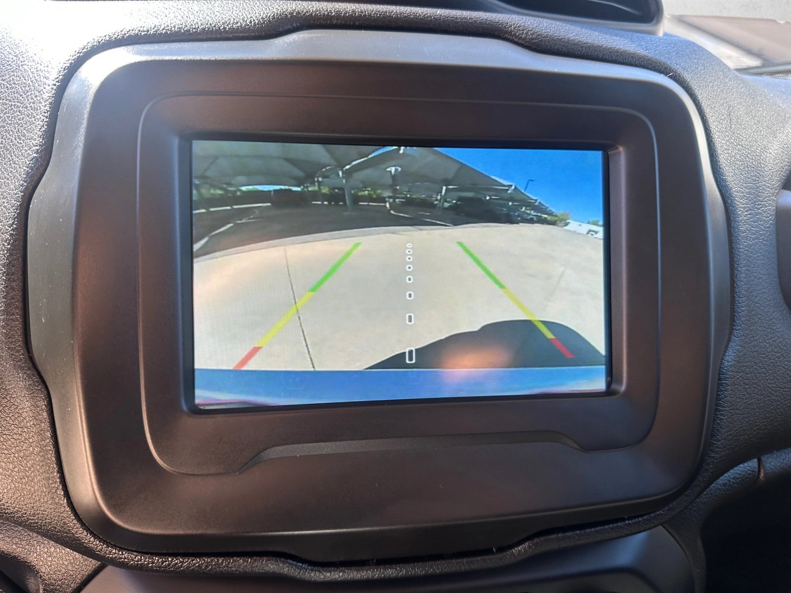 Used 2020 Jeep Renegade Trailhawk w/ Cold Weather Group AWD/4WD image 17