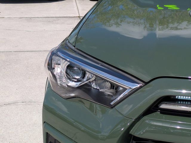 Used 2022 Toyota 4Runner TRD Sport w/ Technology Package AWD/4WD image 9